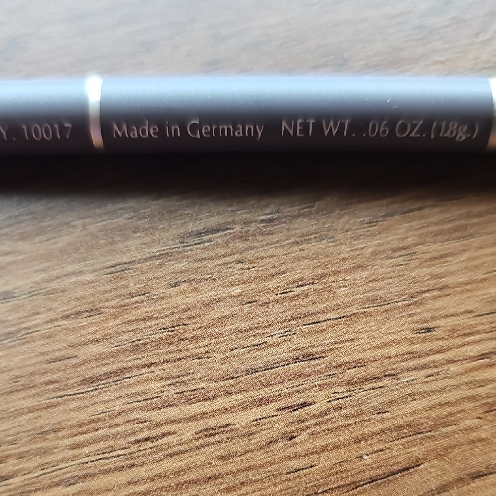 NIB L'Oreal Le Grand Kohl Perfectly Soft Eye Pencil Eyeliner Bleu Gris Blue Grey - Picture 6 of 8